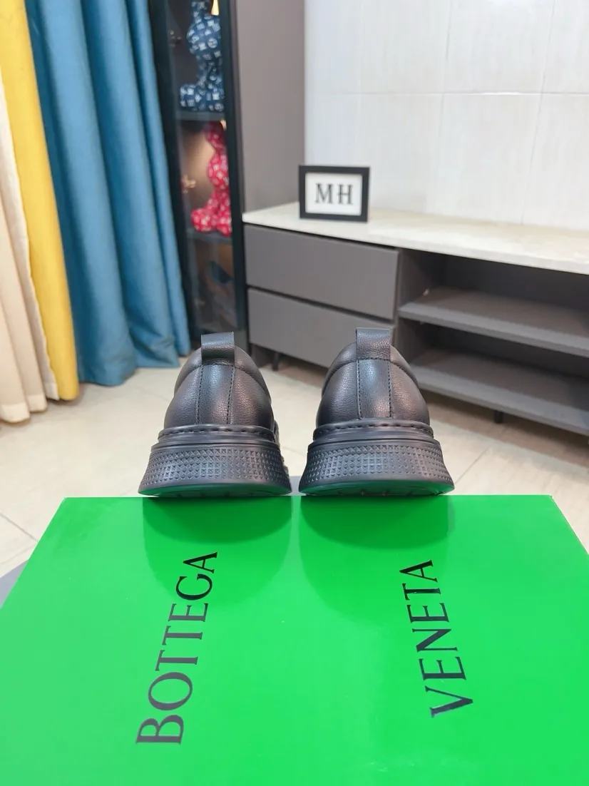 Men's men's shoes 💰500🌸🌸[bv~Bottega Veneta] 2024 classic spring and autumn trend models are on the market. The same style as the official website. Counter quality [strong][strong][strong] Selected first-layer cowhide woven, high-end atmosphere, silk cowhide lining, super cost-effective model. Original wear-resistant outsole. Fine workmanship. The upper layer of materials is used. The quality is visible. Hurry up and get started. Shoe sizes 38 to 44